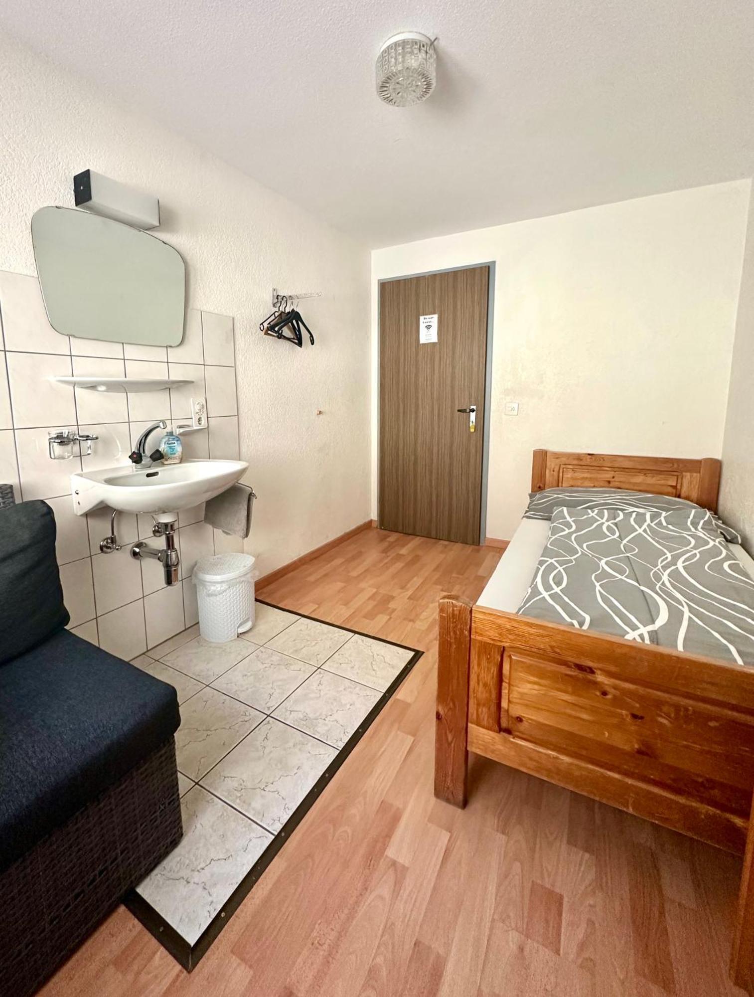 Holiday House Laerchenheim Saas-Balen Екстер'єр фото